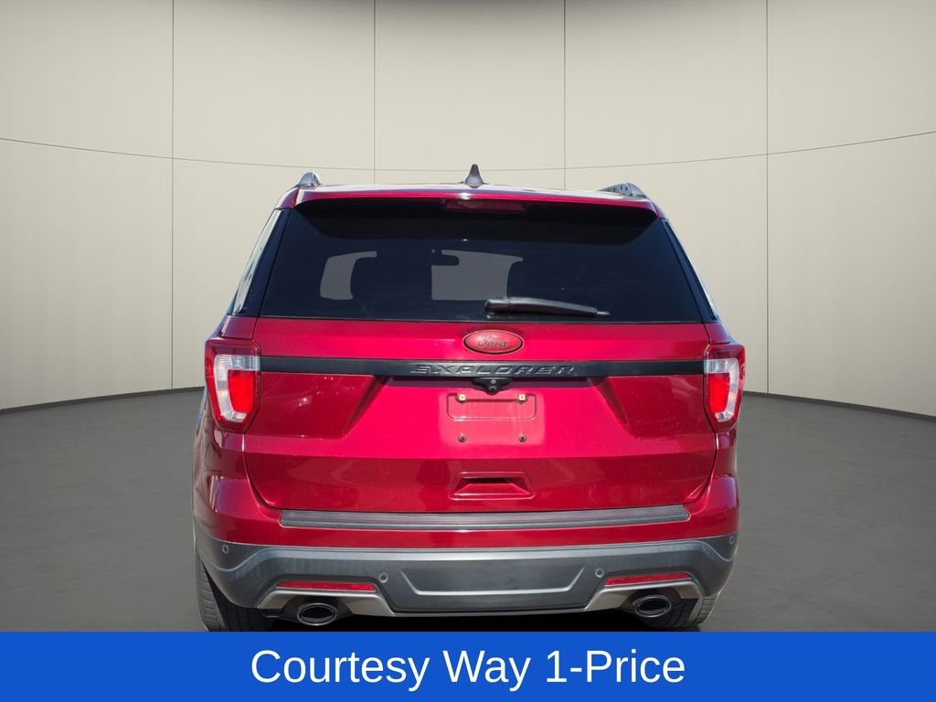 Used 2019 Red Ford XLT image 8