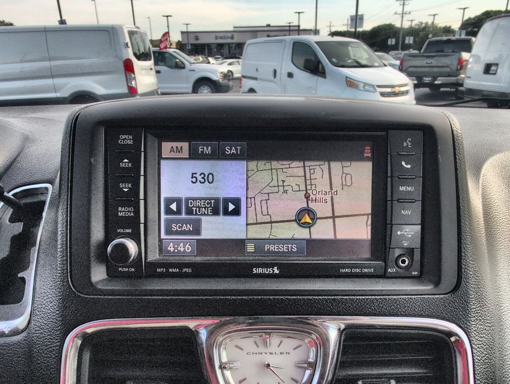 Used 2012 Gray Chrysler Touring-L image 8