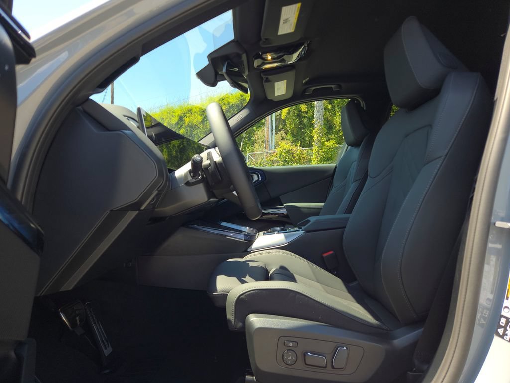 New 2026 Brooklyn Grey Metallic BMW 30 xDrive image 8