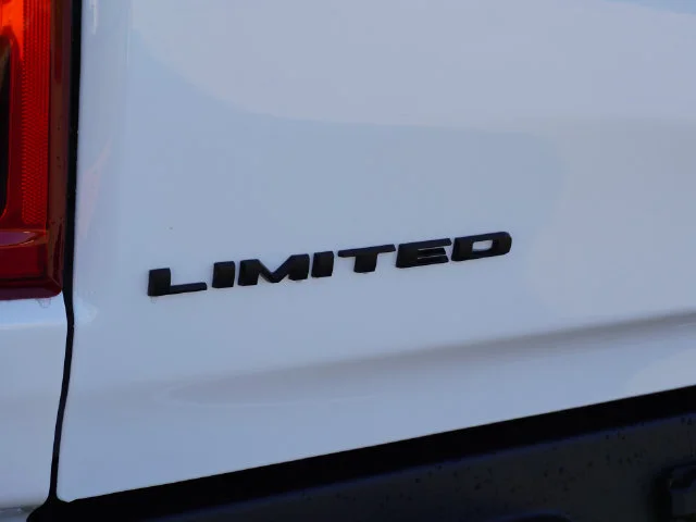 New 2027 Bright White Clear-Coat Exterior Paint RAM Limited image 19