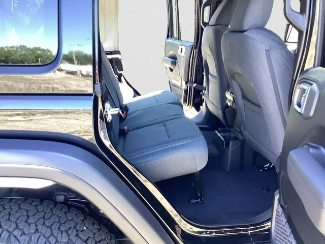New 2026 Black Clearcoat Jeep 4-DOOR WILLYS image 14