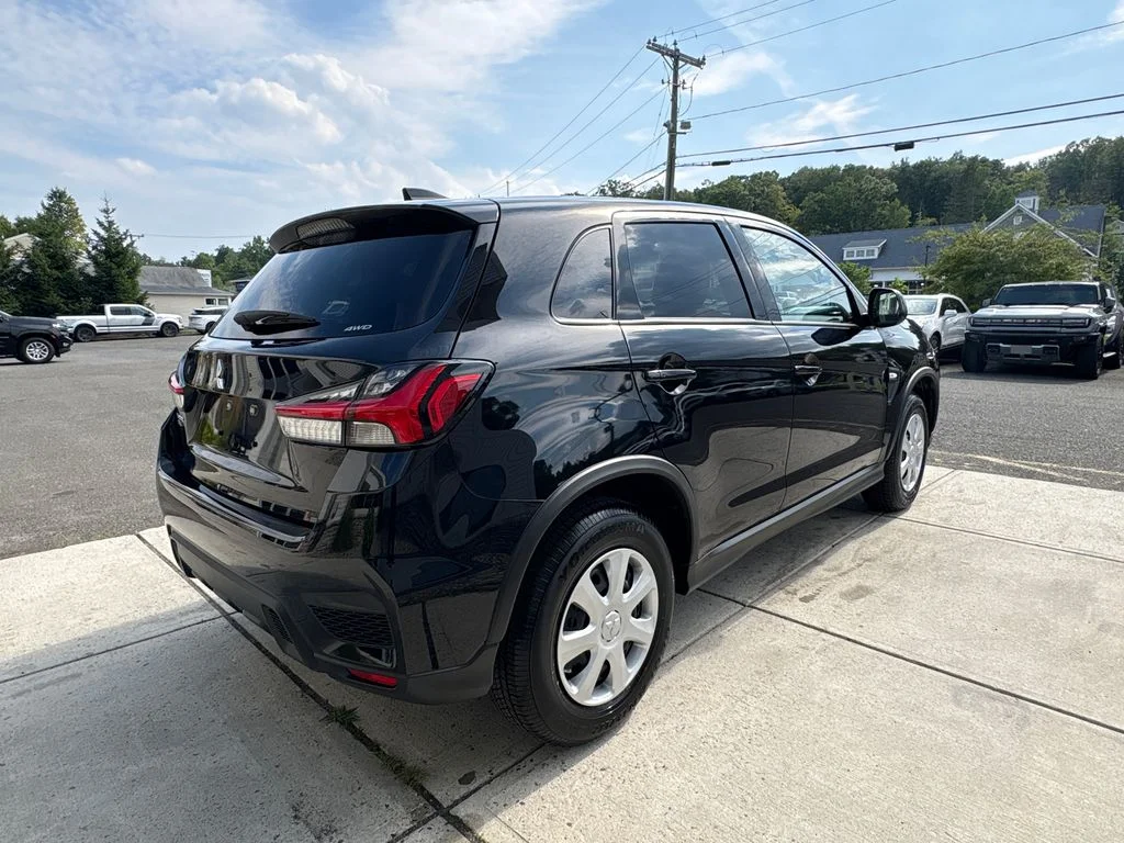 New 2026 Black Mitsubishi  image 7