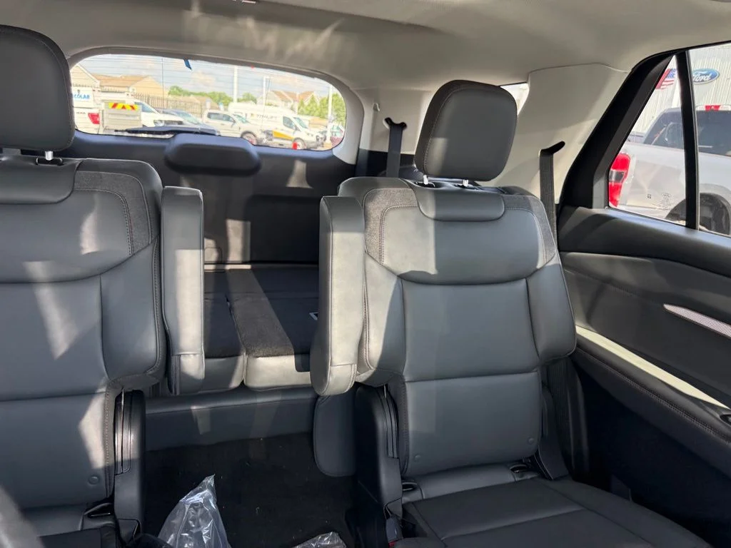 New 2026 Carbonized Gray Metallic Ford Active image 60