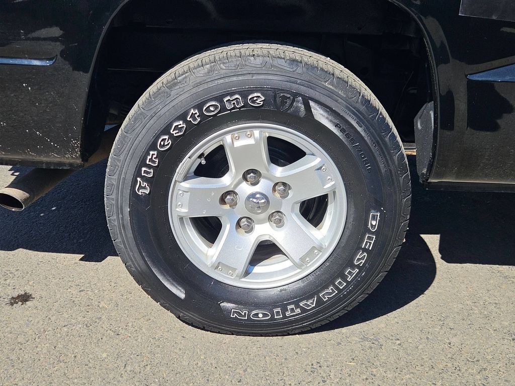 Used 2006 Black Dodge SLT image 9