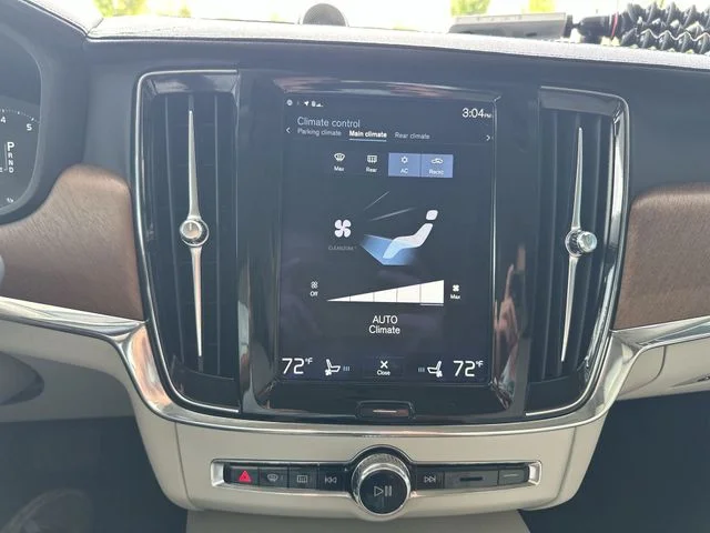 Used 2018 Black Volvo T6 Inscription image 19