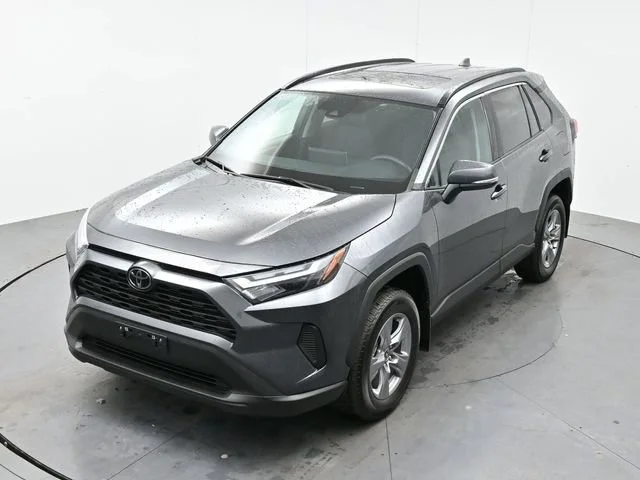 Used 2022 Magnetic Gray Met Toyota XLE image 36