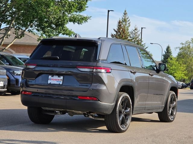 Used 2024 Gray Jeep Limited image 6