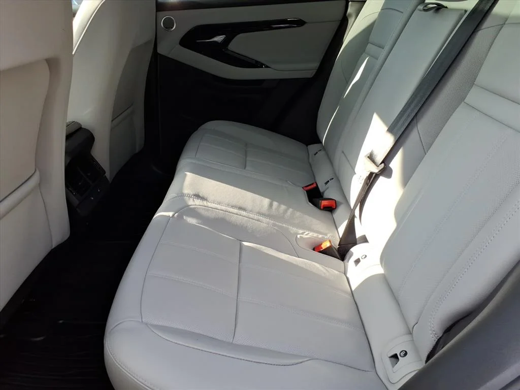Used 2026 Fuji White Land Rover S image 5