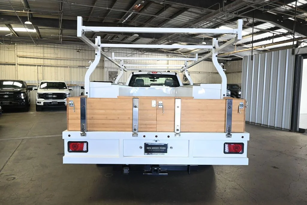 New 2026 Oxford White Ford XL image 8