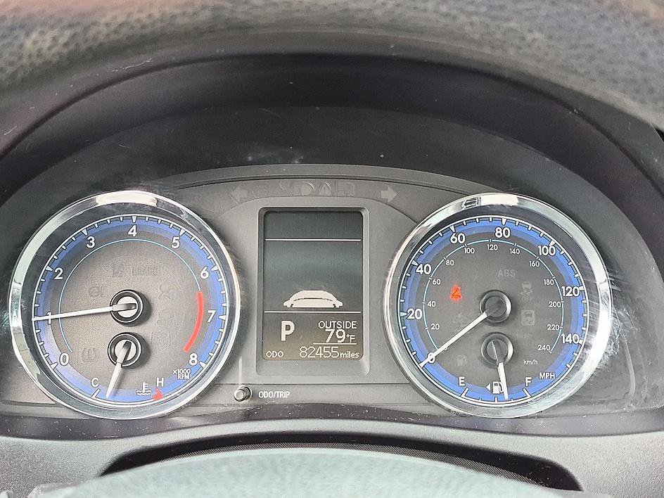 Used 2018  Toyota L image 19
