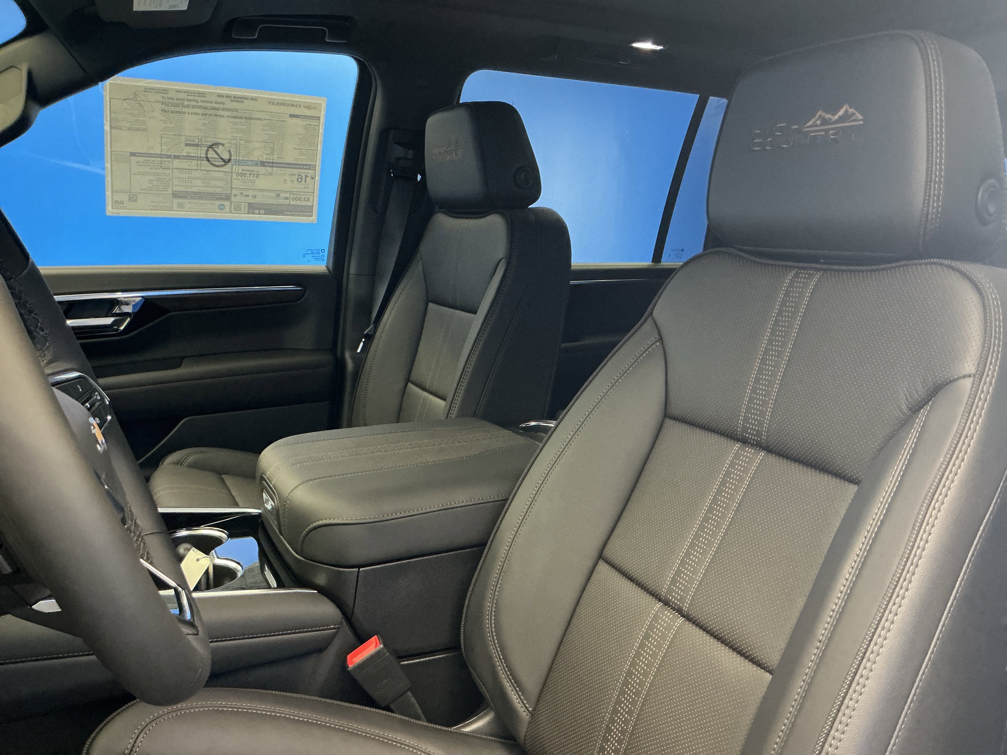 2026 Chevrolet Suburban High Country - Photo 13