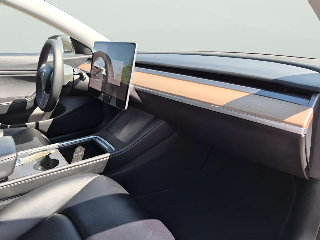 Used 2021 Black Tesla Long Range image 33