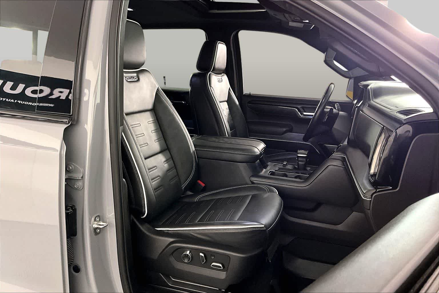 2024 GMC Sierra 1500 AT4X - Photo 9