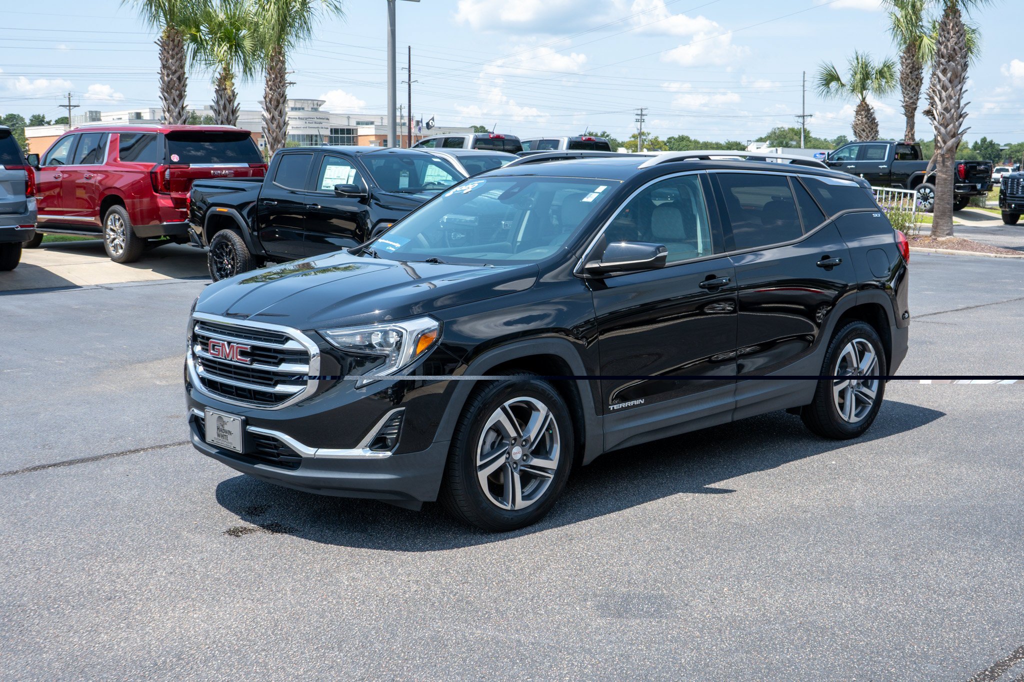 Used 2020 Ebony Twilight Metallic GMC SLT image 7