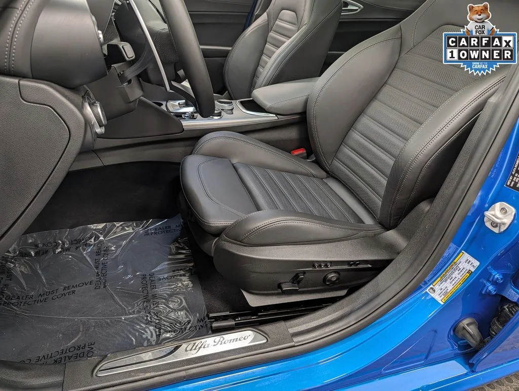 Used 2026 Blue Alfa Romeo  image 11