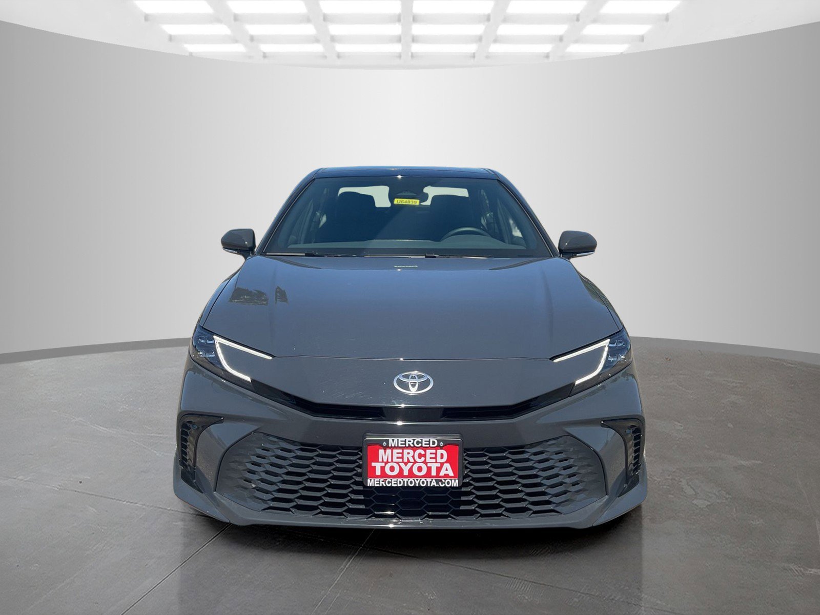 2026 Toyota Camry XSE - Photo 8