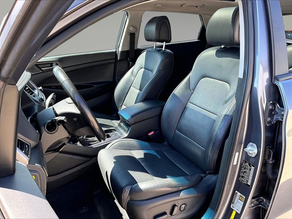 Used 2016 Gray Hyundai Limited image 24