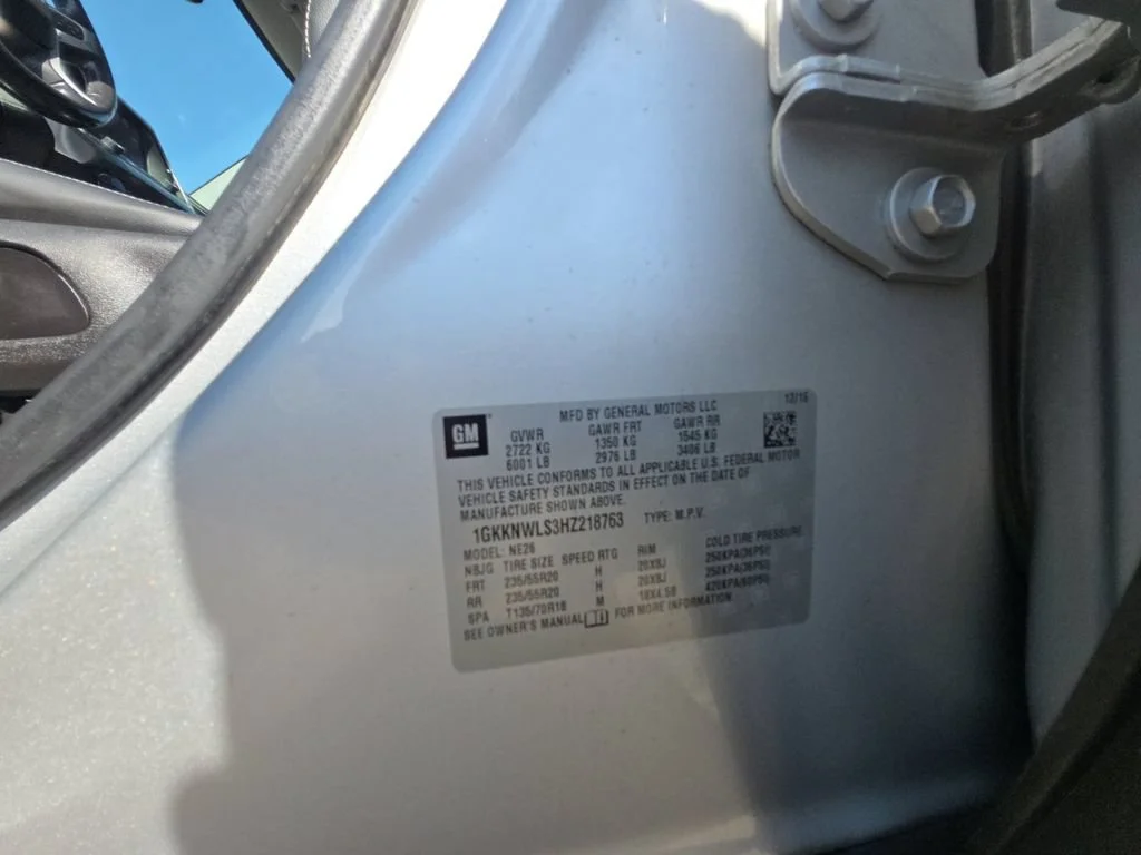 Used 2017 QUICKSILVER METALLIC GMC SLT image 25