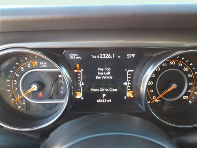 Used 2023 White Jeep Overland image 22