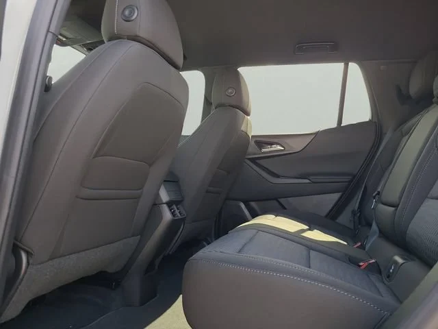 New 2027 Summit White Chevrolet LT image 11