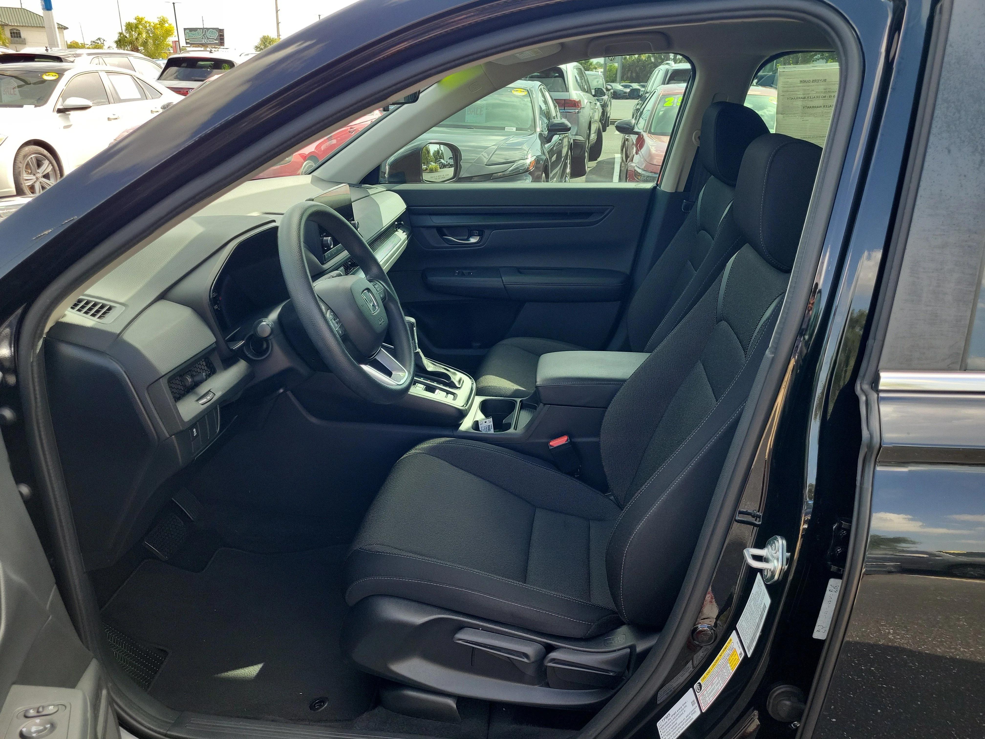2024 Honda CR-V LX - Photo 14