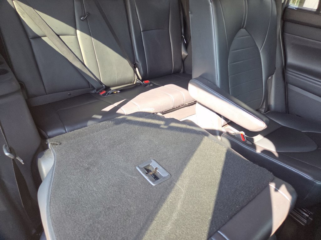 Used 2022 Midnight Black Metallic Toyota Hybrid XLE image 5