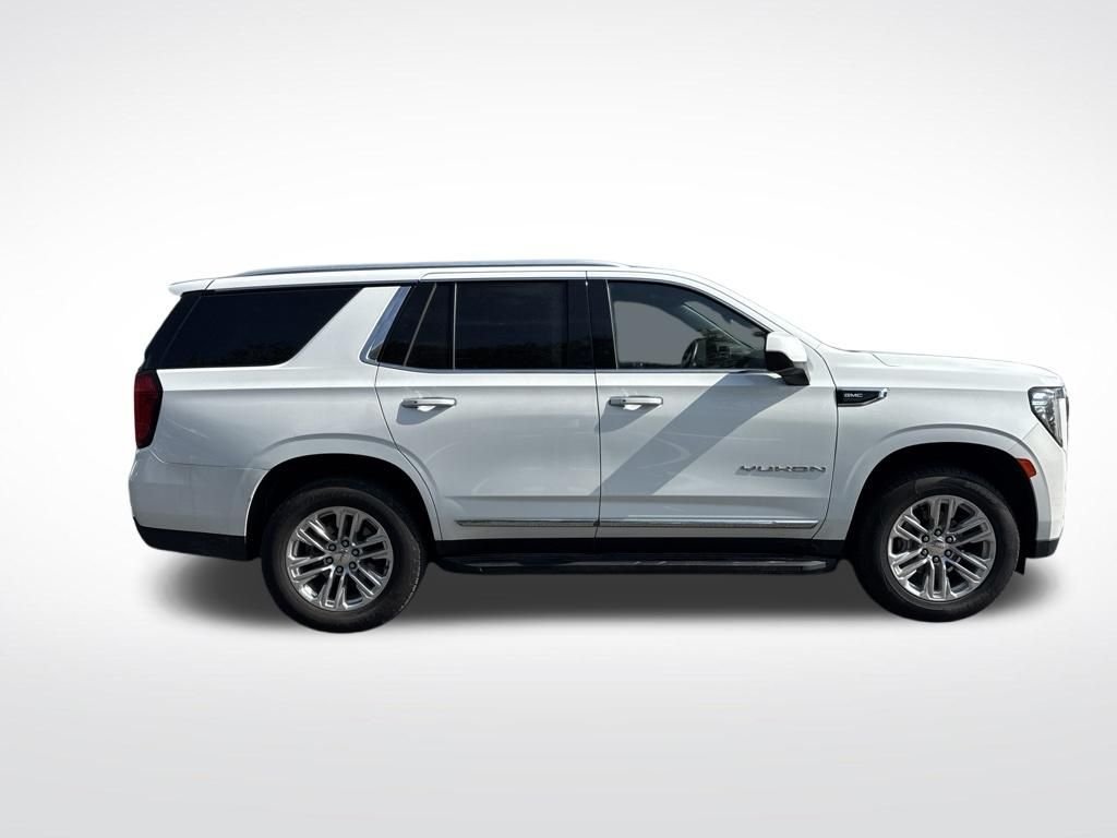Used 2024 White GMC SLT image 4