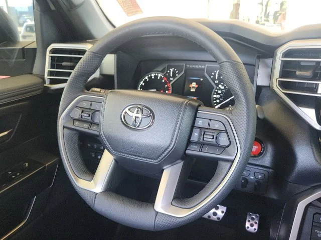 Certified Used 2025  Toyota SR5 image 20