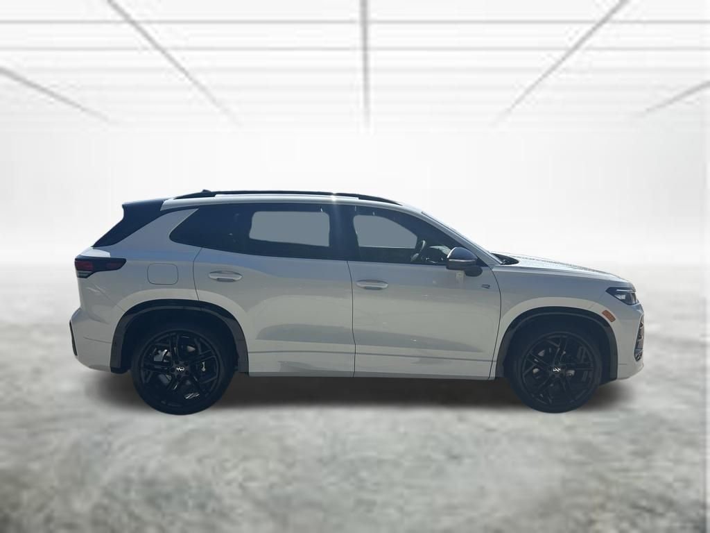New 2026 White/off-white Volkswagen 2.0T SE R-Line Black image 7