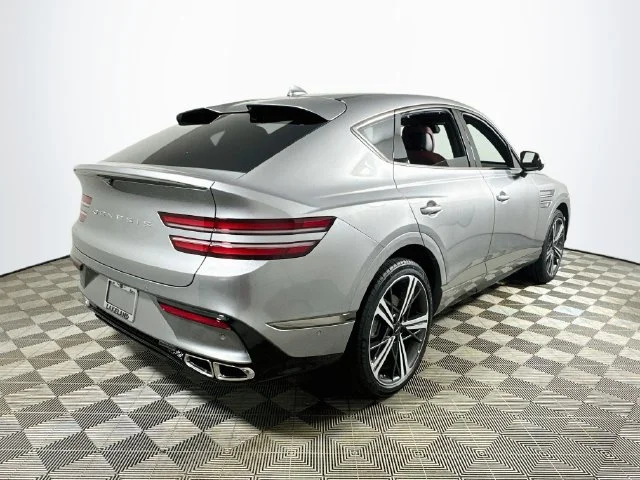 New 2027 Silver Genesis 3.5T image 4