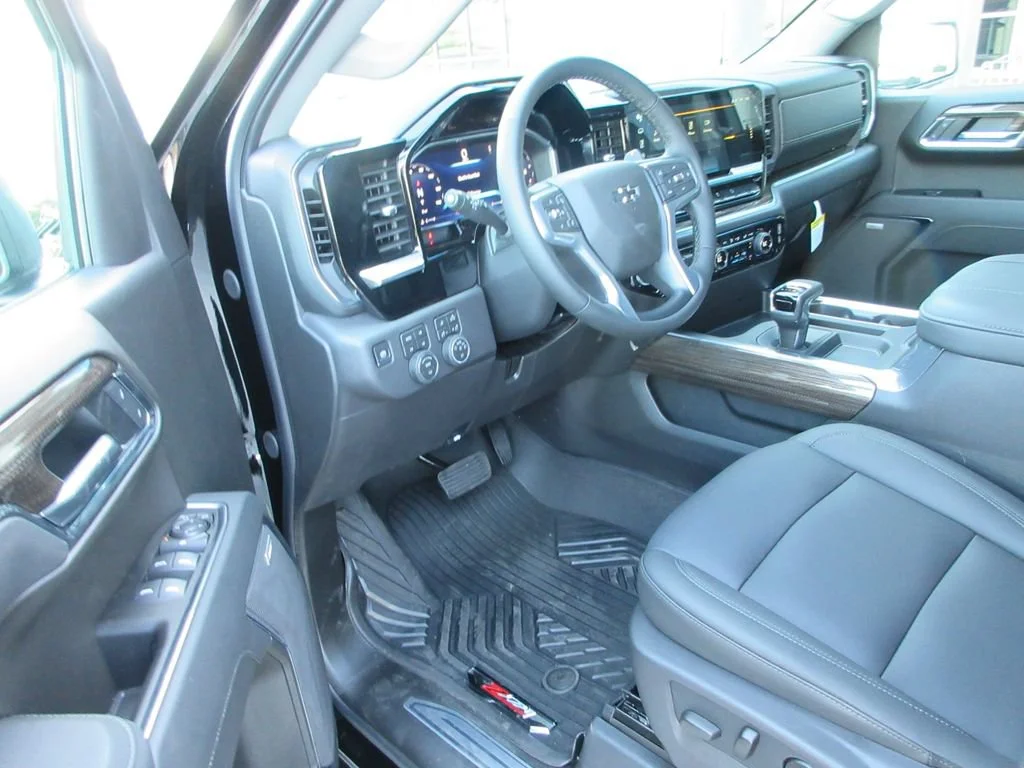 2026 Chevrolet Silverado 1500 LT Trail Boss - Photo 12