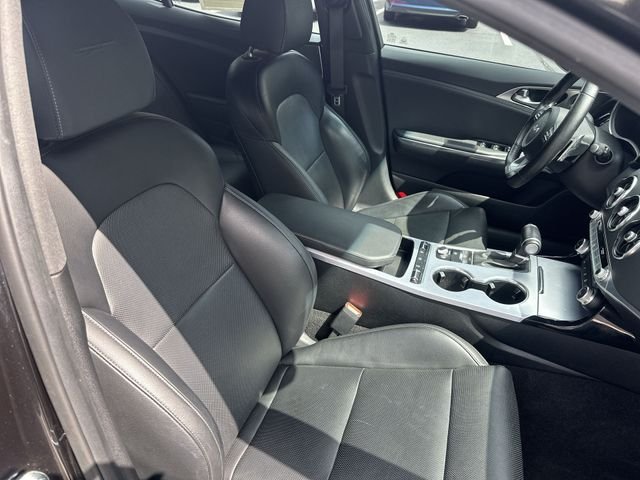 Used 2022 Gray Kia GT1 image 29