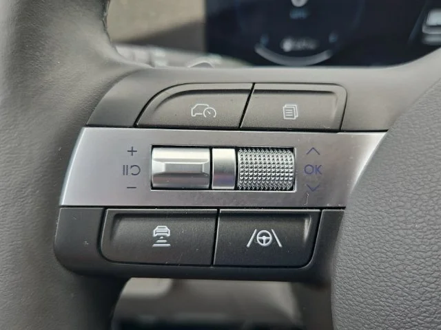2024 Hyundai Kona Limited - Photo 23