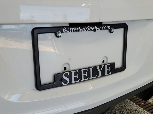 Used 2008 White Saturn Red Line image 24