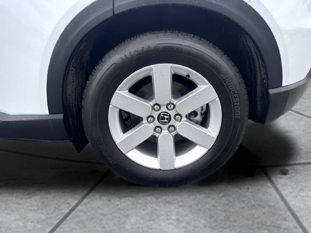 Used 2026 White Honda EX image 29
