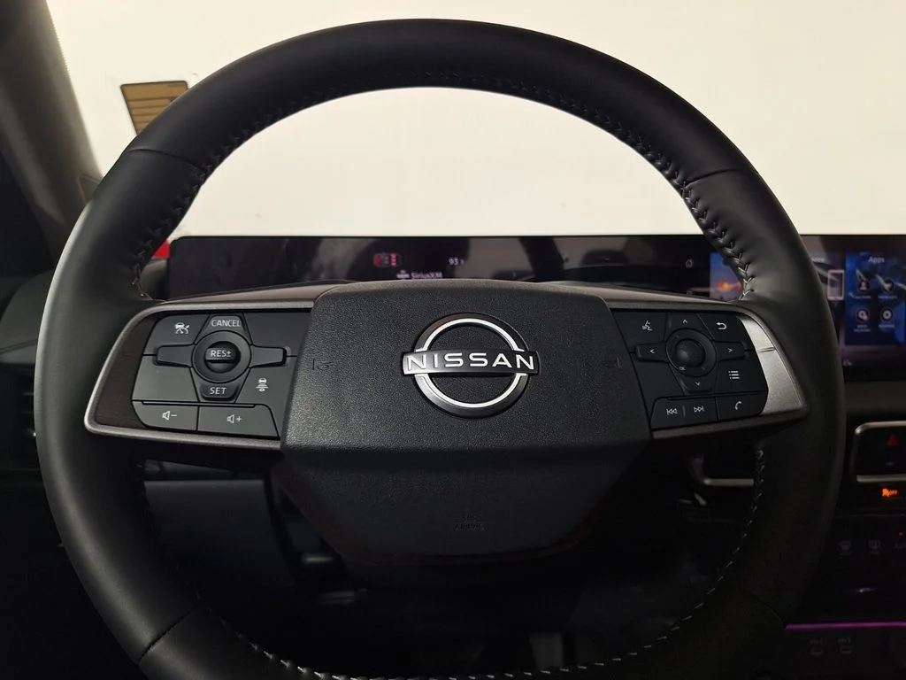 Used 2026 Scarlet Nissan SV image 18