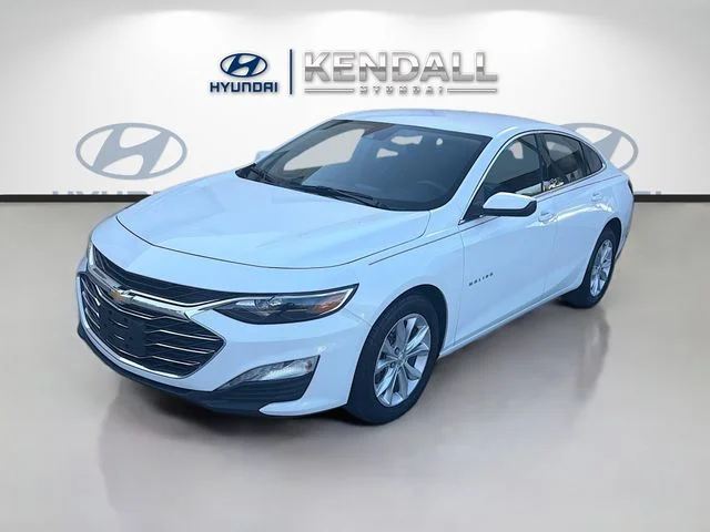 Used 2025 Summit White Chevrolet LT image 3