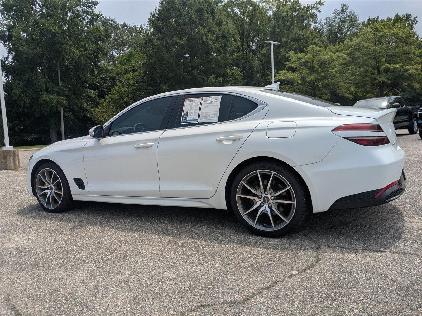Used 2023 Uyuni White Genesis 2.0T image 6