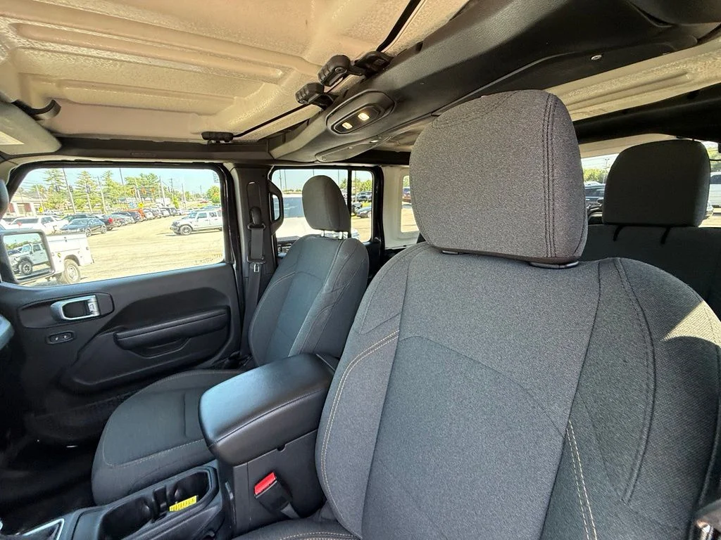 Used 2024 Black Jeep Sport S image 13