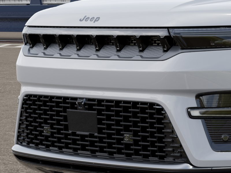 New 2026 Bright White Clear-Coat Exterior Paint Jeep Grand Wagoneer image 11