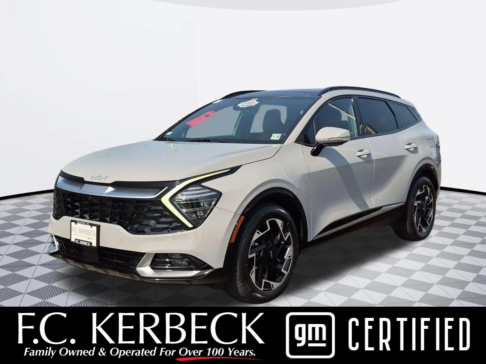 Used 2023 Wolf Gray Kia SX-Prestige image 1
