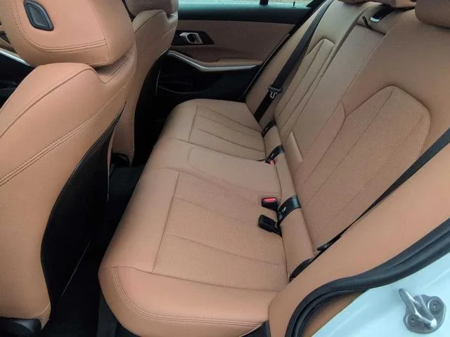 New 2024 Mineral White Metallic BMW 330i xDrive image 27