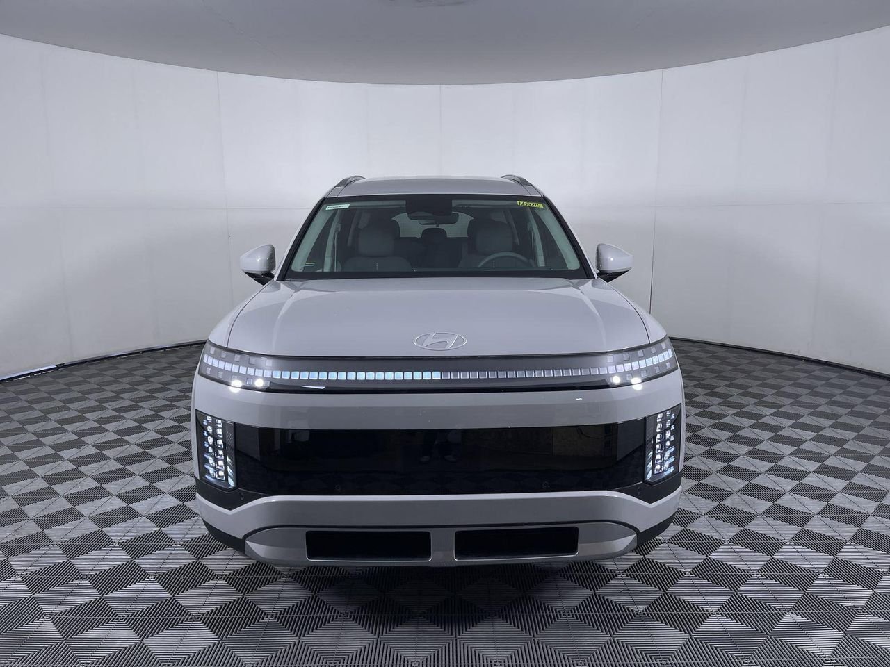 2026 Hyundai IONIQ 9 SE - Photo 12