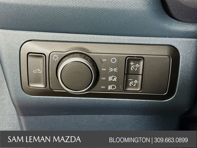 Used 2025 Red Ford XLT image 10