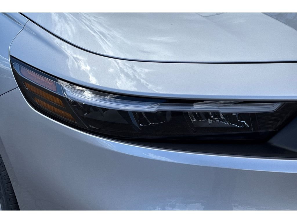New 2026 Solar Silver Metallic Honda LX image 29