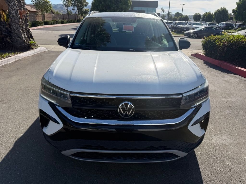 Used 2022 White Volkswagen 1.5T S image 1
