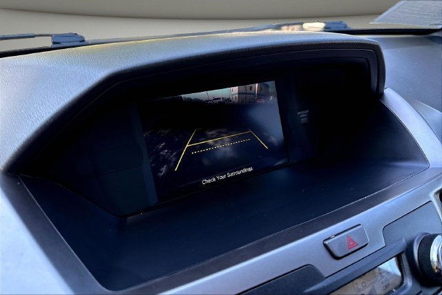 Used 2016 Gray Honda SE image 16