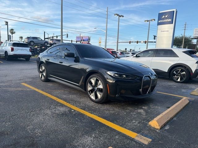 2023 BMW i4 eDrive40's photo