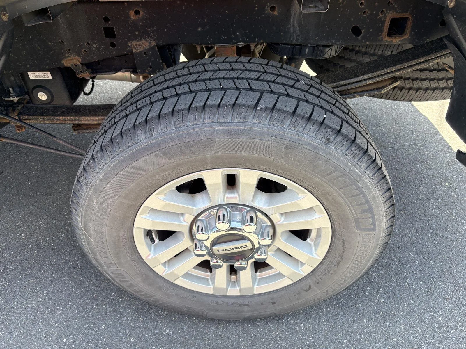 Used 2018 Magnetic Metallic Ford XLT image 5