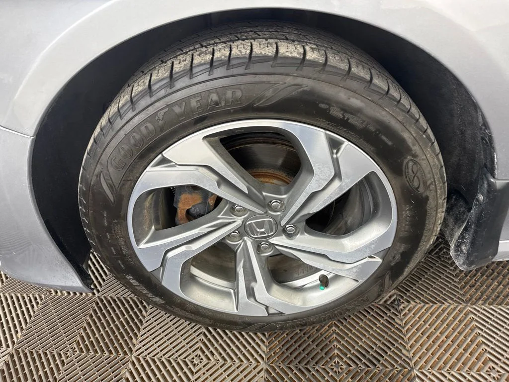 2019 Honda Accord EX - Photo 34